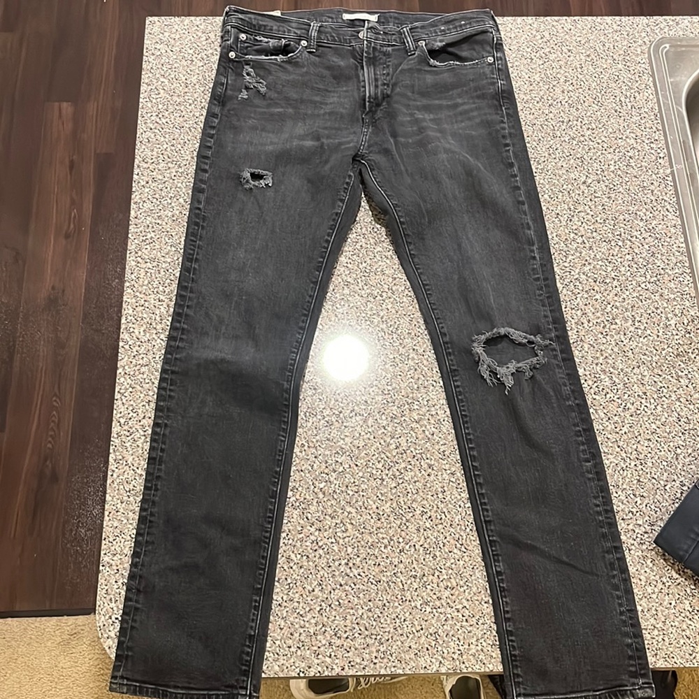 Men’s Abercrombie and Fitch skinny jeans